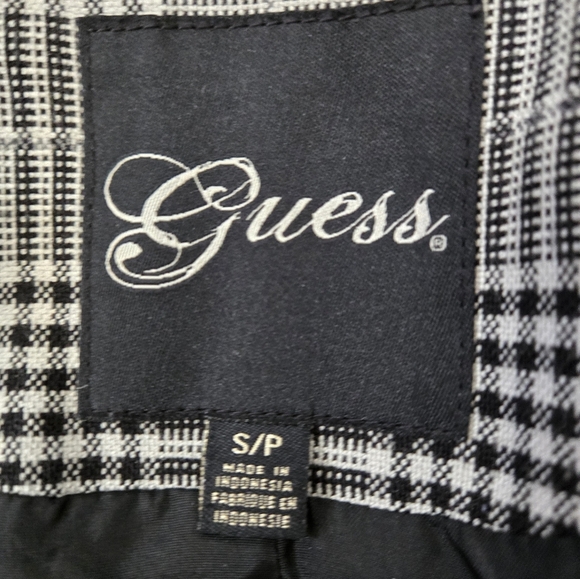 GUESS Plaid black & white cropped Jacket. Size small - Picture 7 of 10
